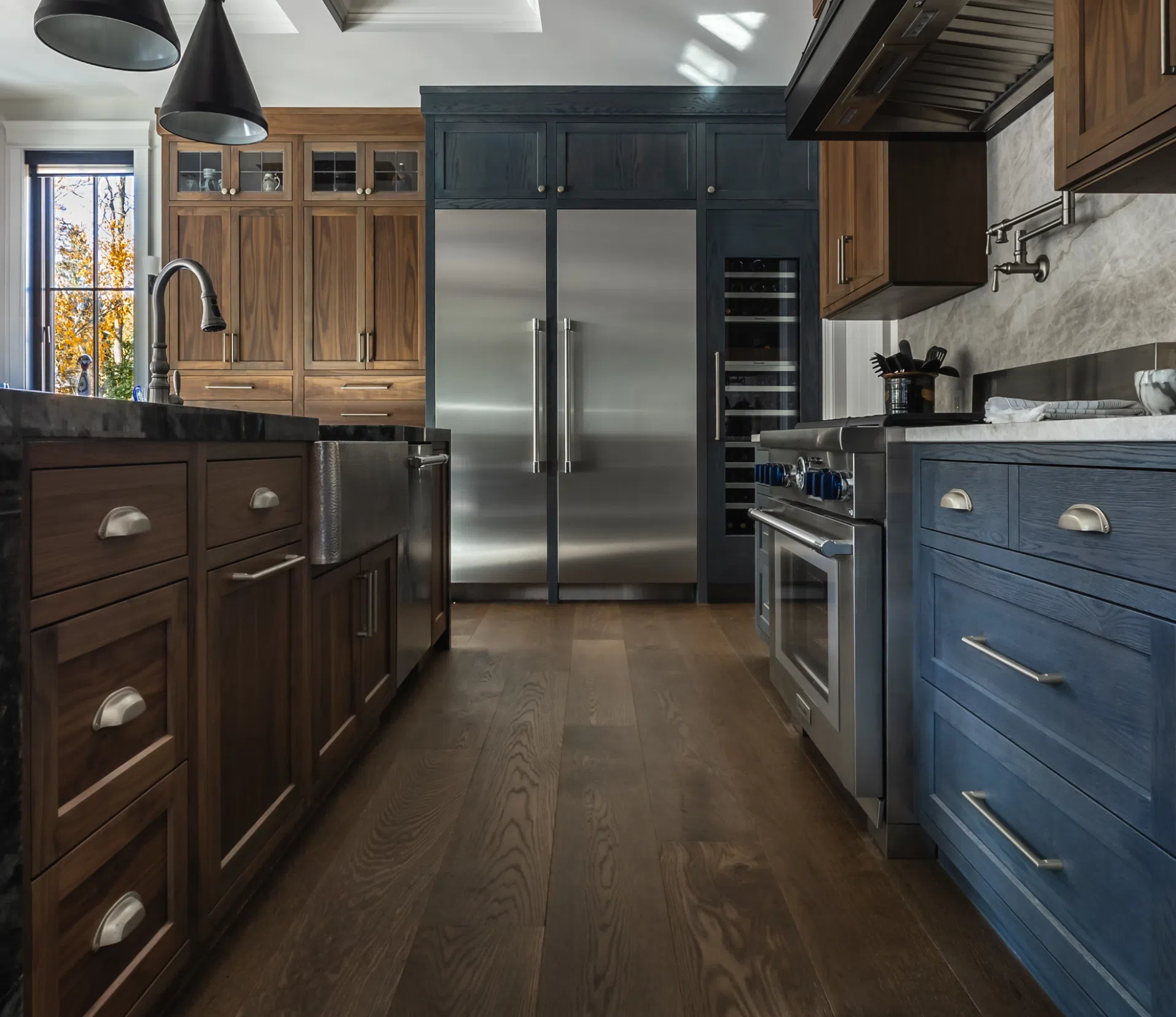 neven-custom-homes-project-4-warm-woods-bold-stone